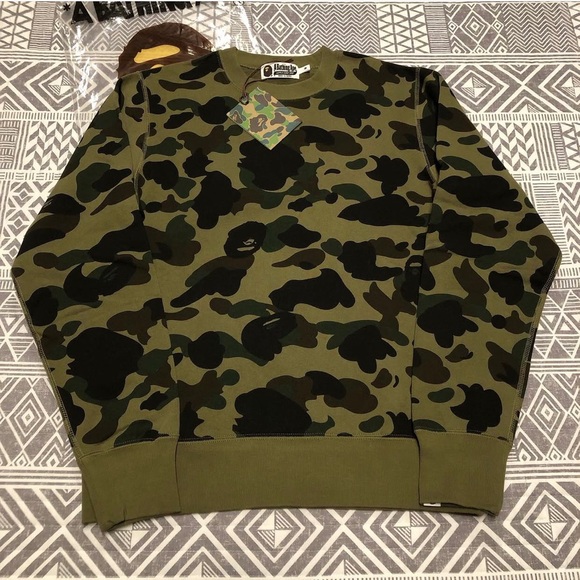 A Bathing Ape Bape 1st Camo Crewneck Size Medium - Picture 1 of 7